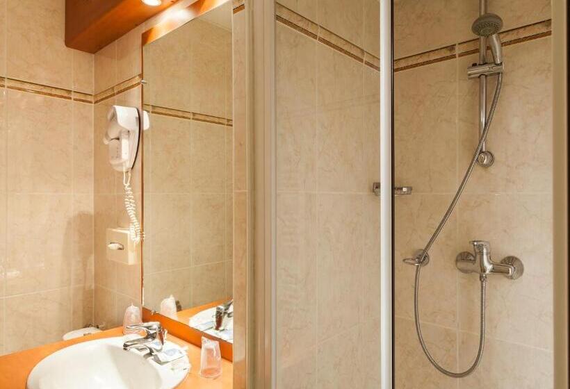 Номер Стандарт, Kyriad Tours  St Pierre Des Corps  Gare