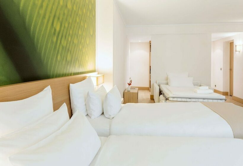 اتاق خانوادگی, NH Collection Berlin Mitte Am Checkpoint Charlie