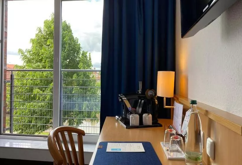 景色の見えるスーペリアルーム, Stadthafen Stade
