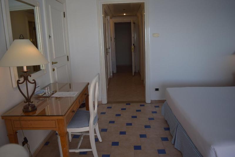 プールビュースタンダードルーム, Sheraton Sharm Hotel, Resort, Villas & Spa