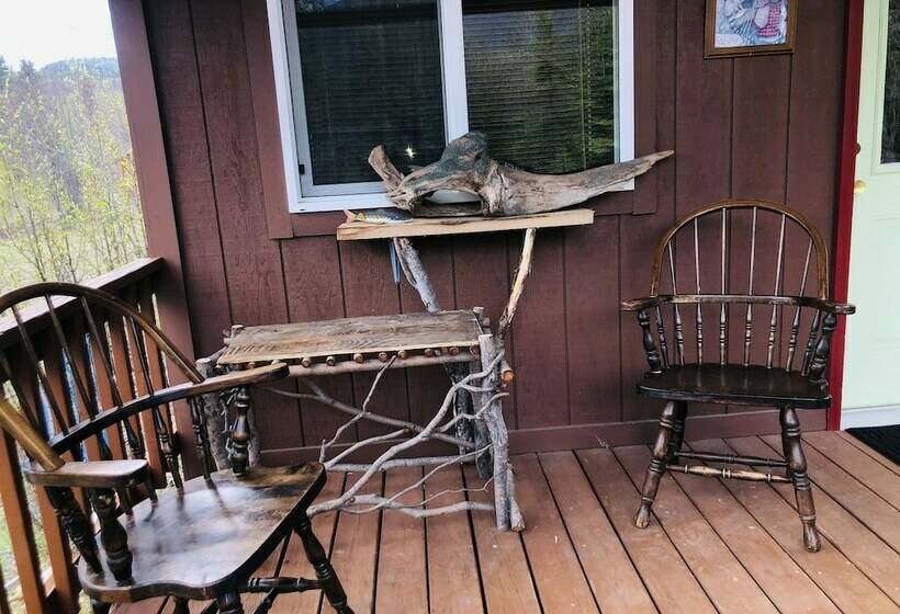 كابينة, Wrangell Mountain Lodge  Private Bathroom With Shower