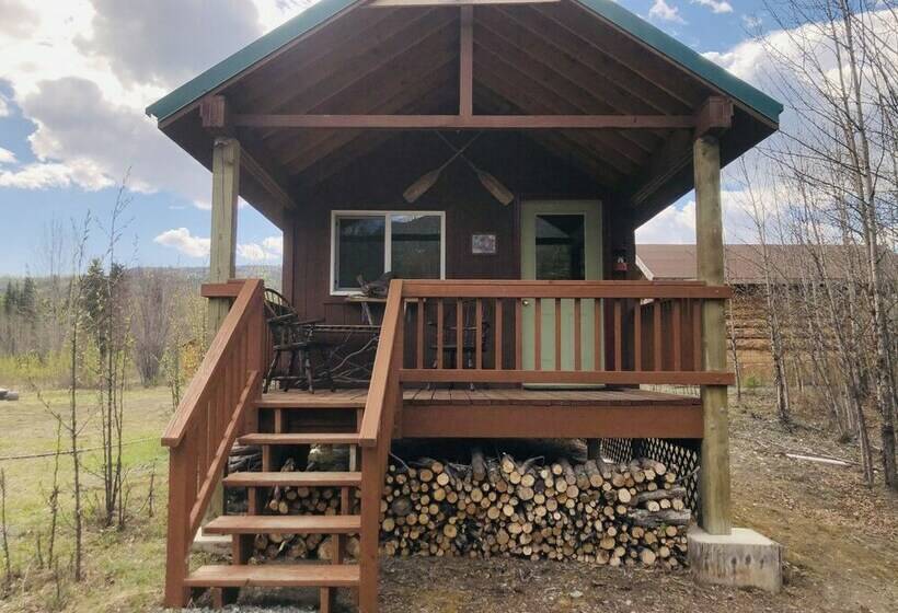 كابينة, Wrangell Mountain Lodge  Private Bathroom With Shower
