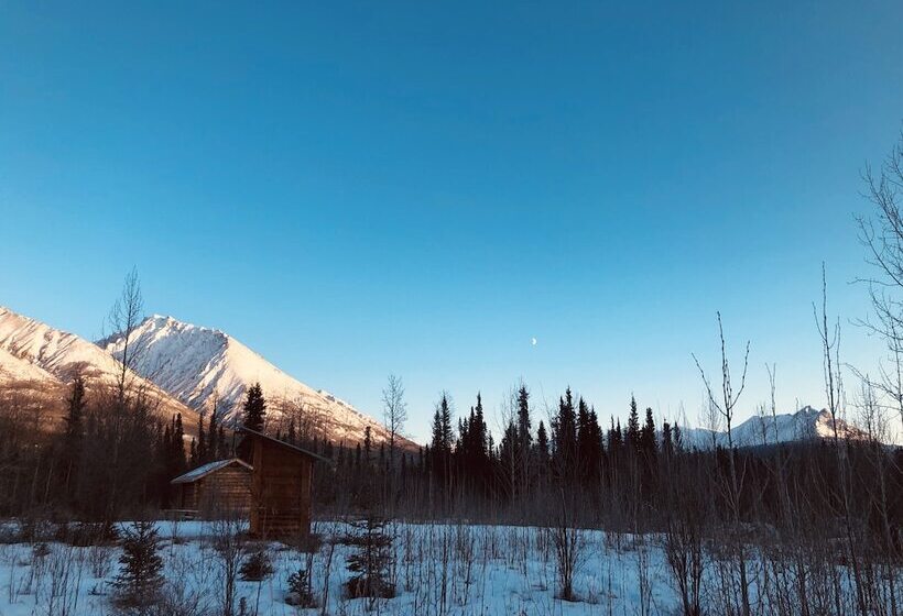كابينة, Wrangell Mountain Lodge  Private Bathroom With Shower