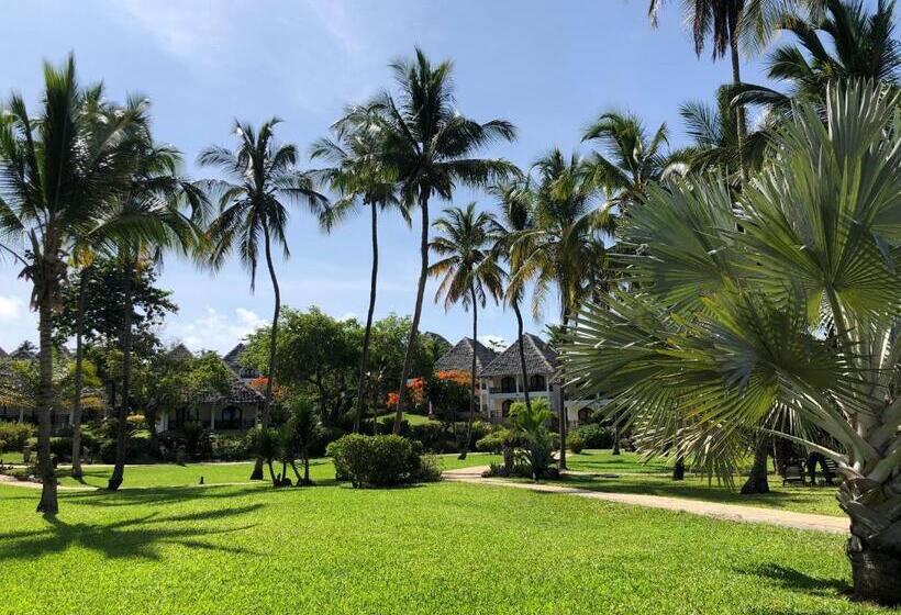 高级大房间, Bluebay Beach Resort & Spa