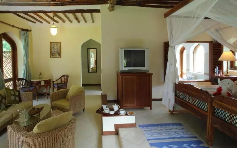 سوییت جونیور, Bluebay Beach Resort & Spa