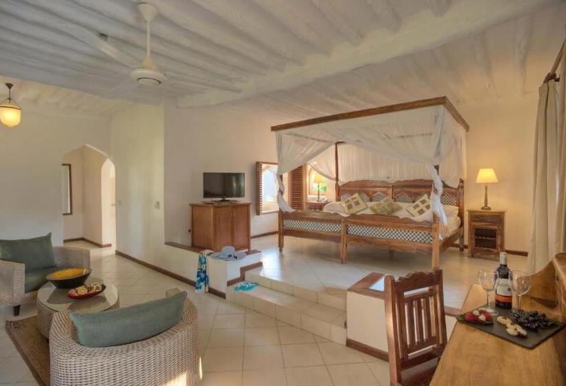 小型套房, Bluebay Beach Resort & Spa