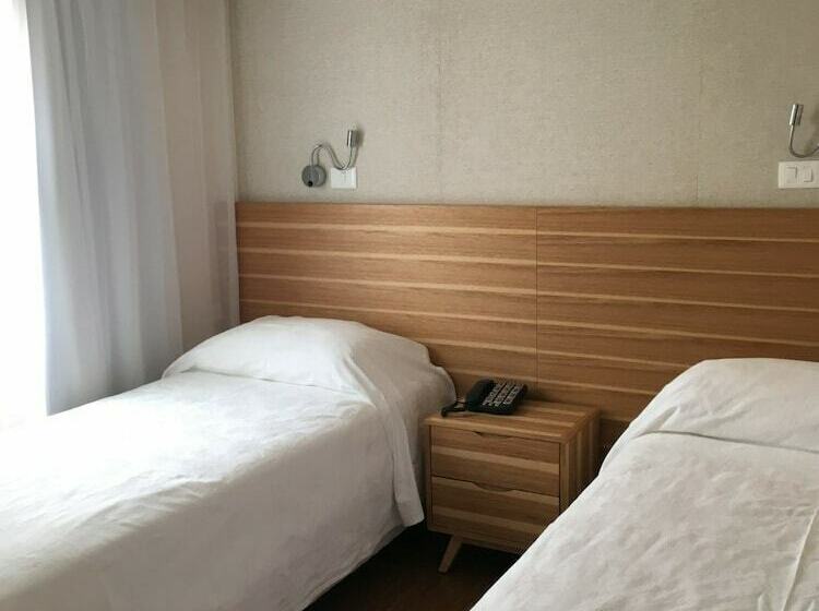 Люкс Премиум, Golden Beach Resort & Spa