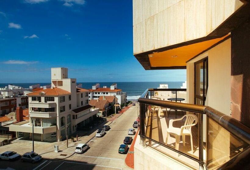 高级套房, Golden Beach Resort & Spa