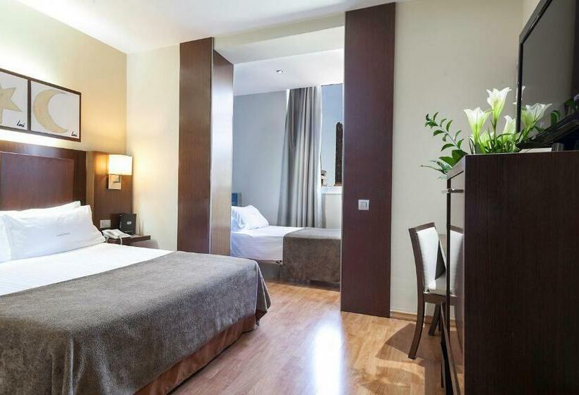 Номер Стандарт Трехместный, Acta Atrium Palace