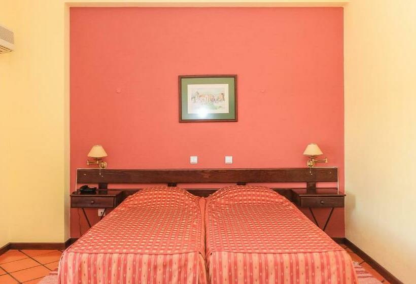 חדר סטנדרט יחיד, Colina Dos Mouros