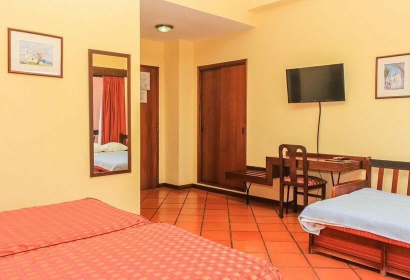 חדר סטנדרטי לשלושה עם נוף, Colina Dos Mouros