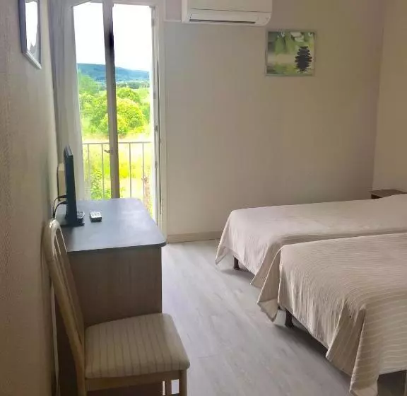 Standardrum Trädgårdsutsikt, Hostellerie Saint Benoît