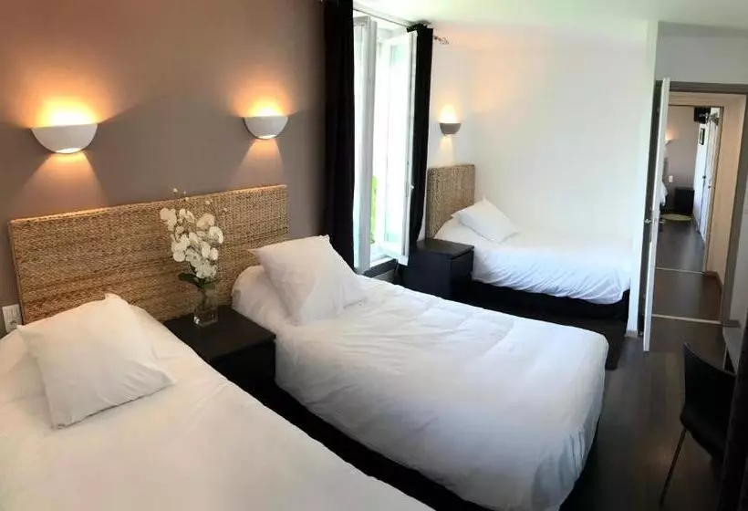 スタンダードトリプルルーム, Hôtel Du Château