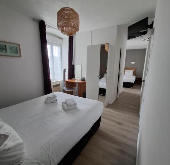 חדר סטנדרט לארבעה, Hôtel Du Château