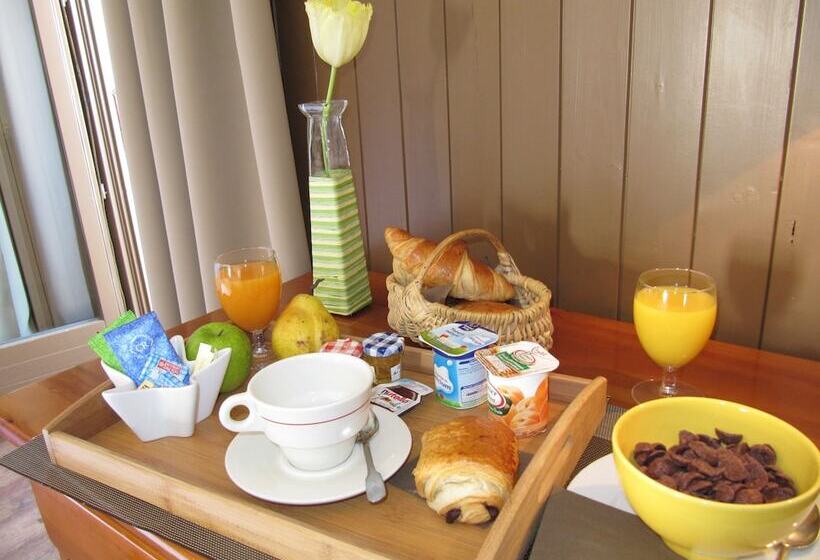 غرفة عائلية, Citotel L Echo Des Montagnes