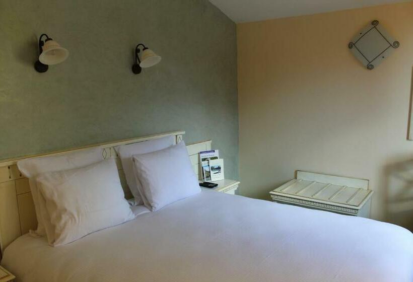 غرفة قياسية, Le Mas Du Colombier