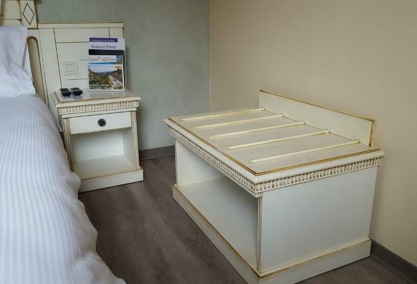 غرفة قياسية, Le Mas Du Colombier