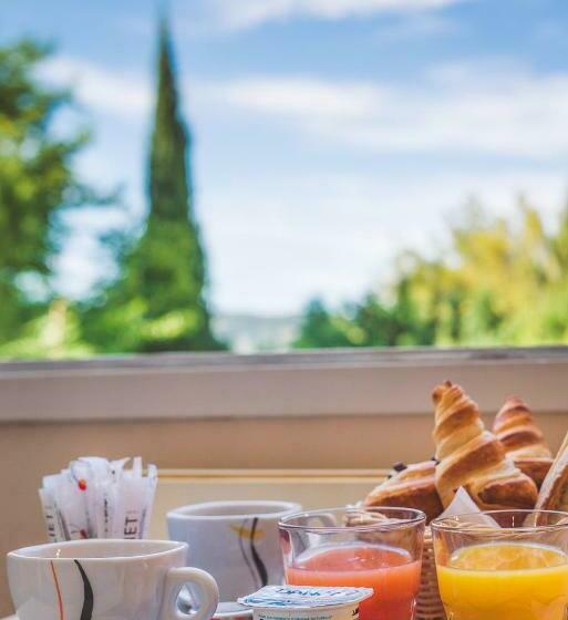 غرفة قياسية, Le Mas Du Colombier