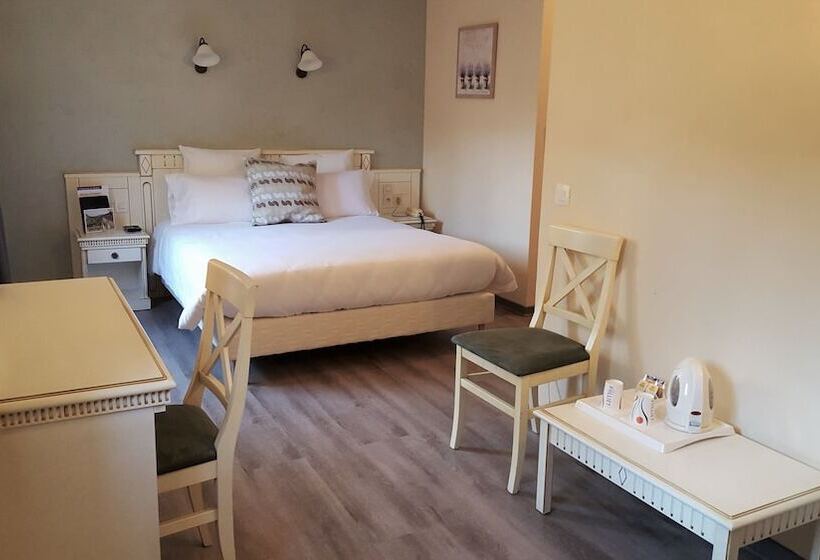 غرفة ديلوكس, Le Mas Du Colombier