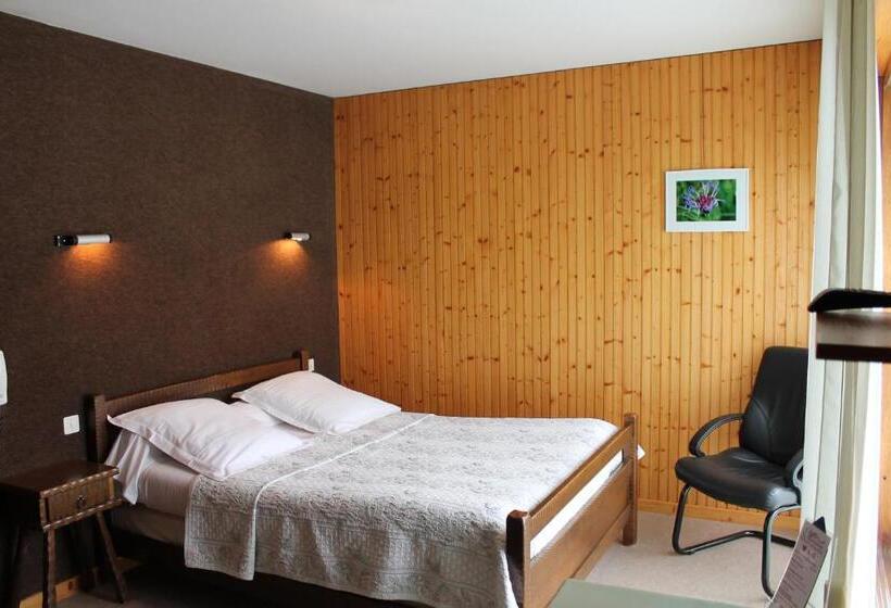 חדר סטנדרט, Les Moineaux