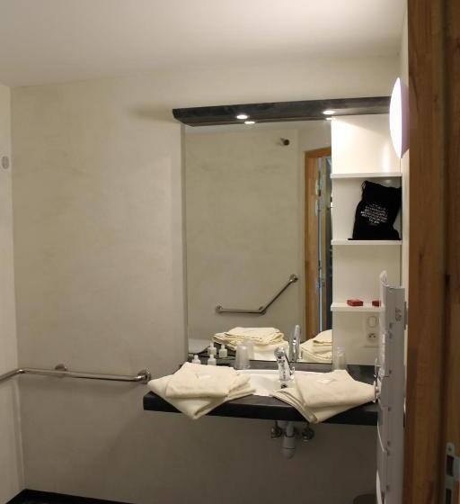 חדר סטנדרט, Les Moineaux