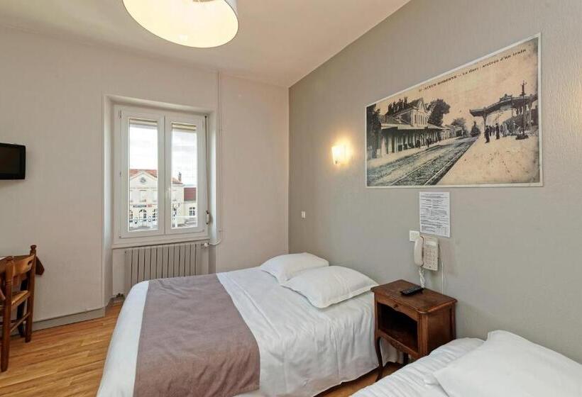 スタンダードトリプルルーム, Contact Hôtel Du Commerce Et Son Restaurant Côte à Côte