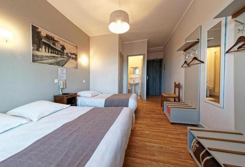 スタンダードトリプルルーム, Contact Hôtel Du Commerce Et Son Restaurant Côte à Côte