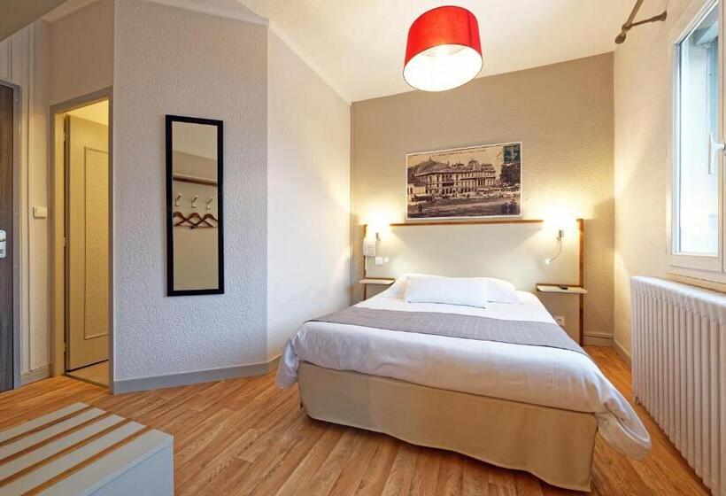 スタンダード4人部屋, Contact Hôtel Du Commerce Et Son Restaurant Côte à Côte