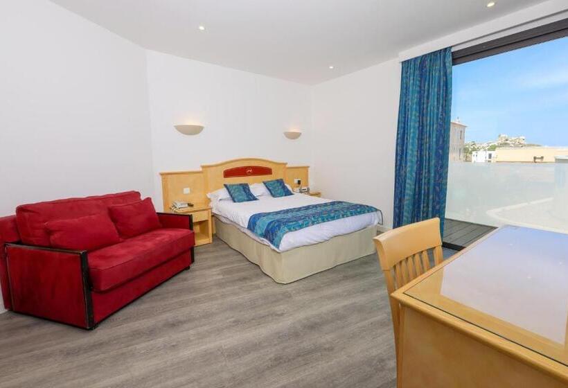 اتاق استاندارد چهارنفره با چشمانداز جانبی دریا, Saint Christophe