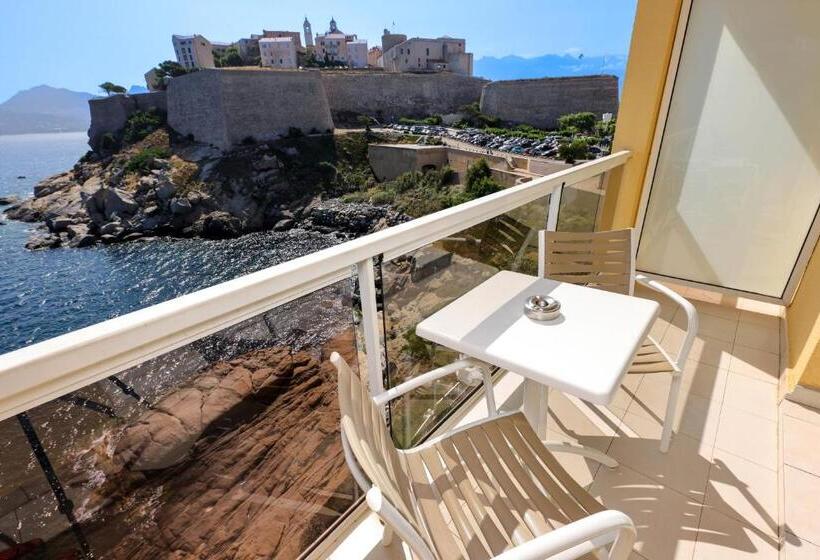 اتاق استاندارد با چشمانداز دریا, Saint Christophe