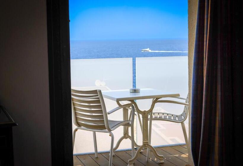 اتاق استاندارد سه نفره با چشمانداز کنار دریا, Saint Christophe