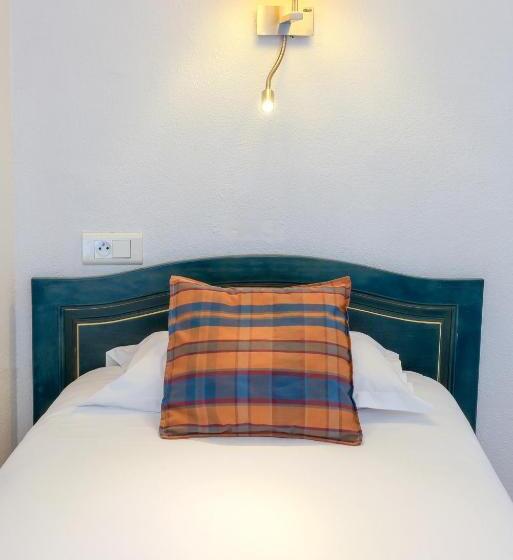 اتاق استاندارد سه نفره با چشمانداز کنار دریا, Saint Christophe