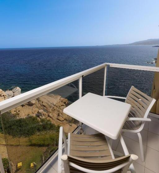 اتاق استاندارد سه نفره با چشمانداز کنار دریا, Saint Christophe