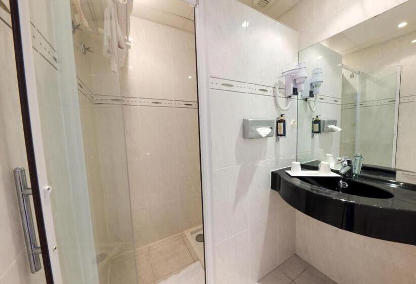 اتاق استاندارد با چشمانداز دریا, Saint Christophe