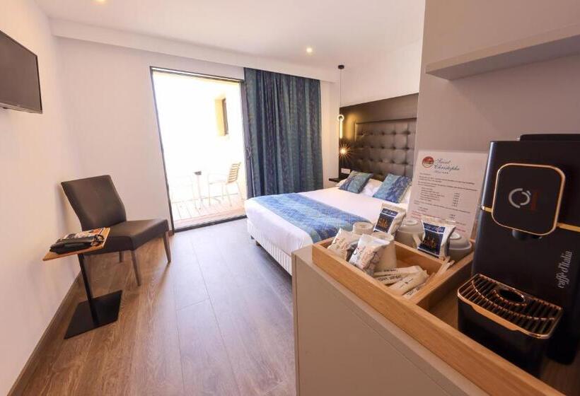 اتاق سوپریور با چشمانداز جانبی دریا, Saint Christophe