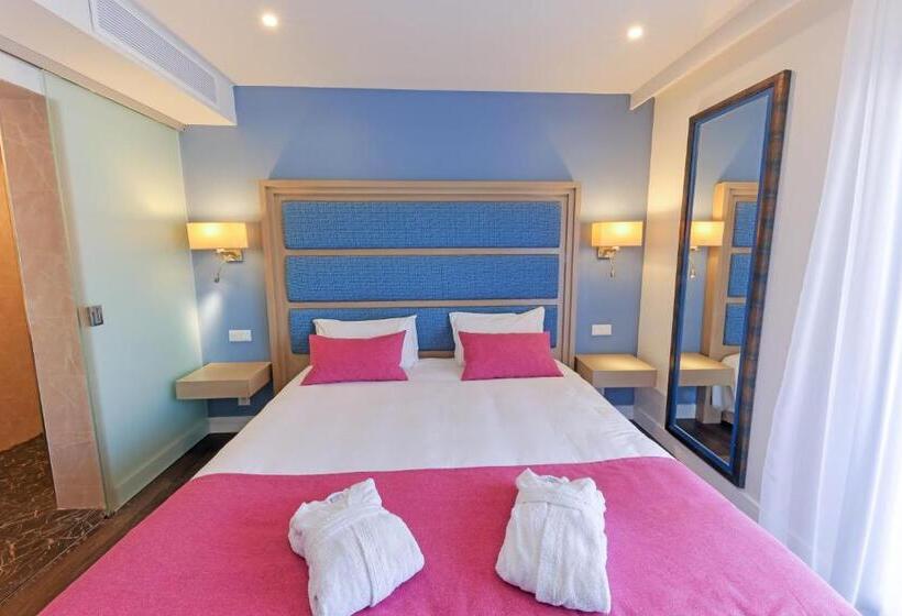 اتاق سوپریور با چشمانداز دریا, Saint Christophe