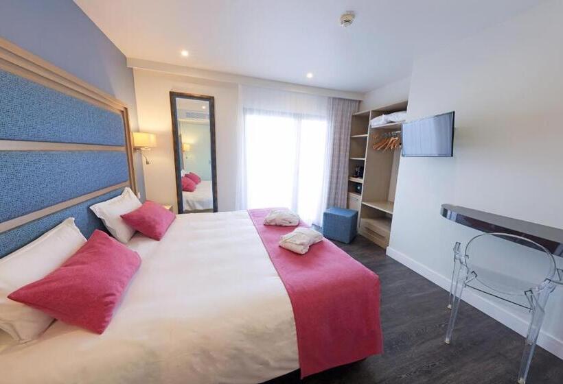 اتاق سوپریور با چشمانداز دریا, Saint Christophe