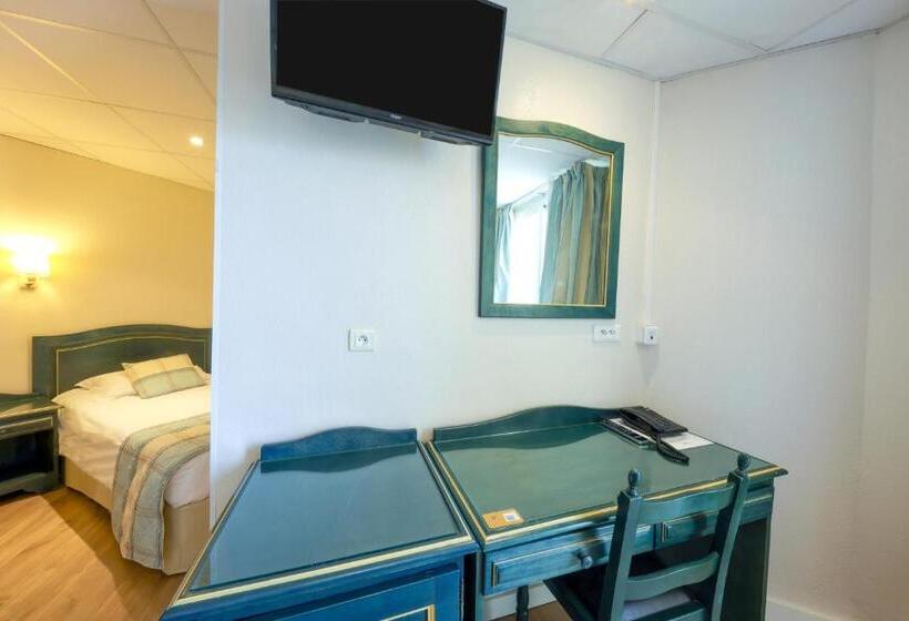 اتاق استاندارد سه نفره با چشمانداز کنار دریا, Saint Christophe