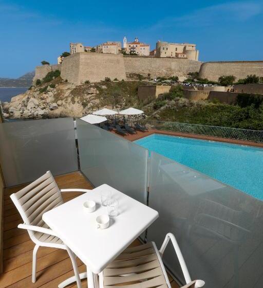 اتاق سوپریور با چشمانداز باغ, Saint Christophe