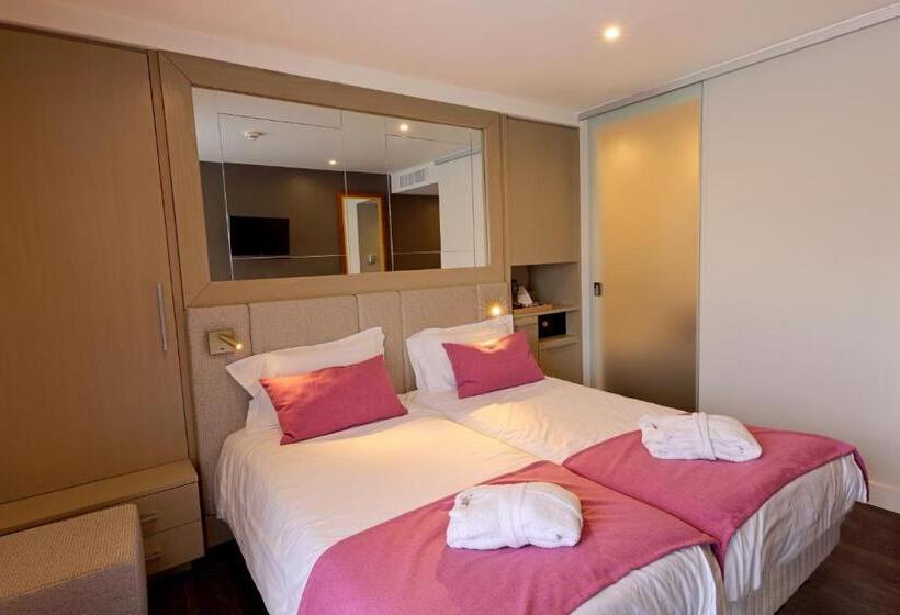 اتاق سوپریور با چشمانداز باغ, Saint Christophe