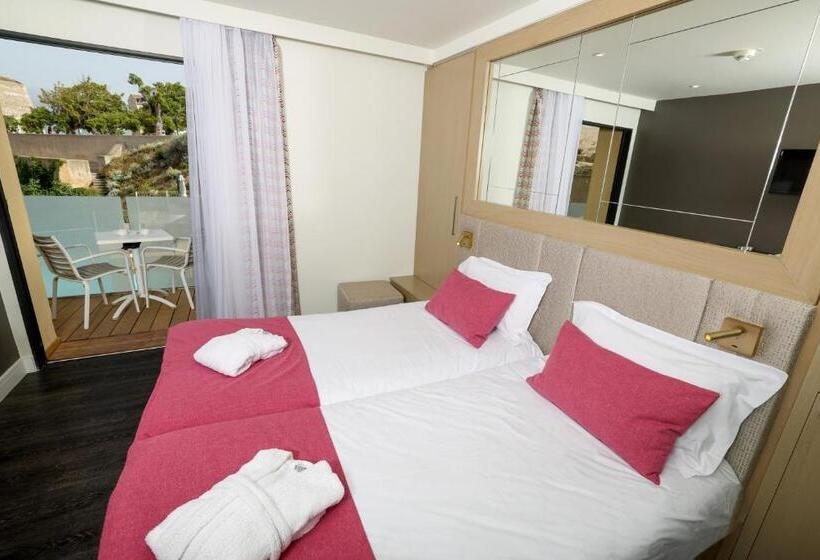 اتاق سوپریور با چشمانداز باغ, Saint Christophe