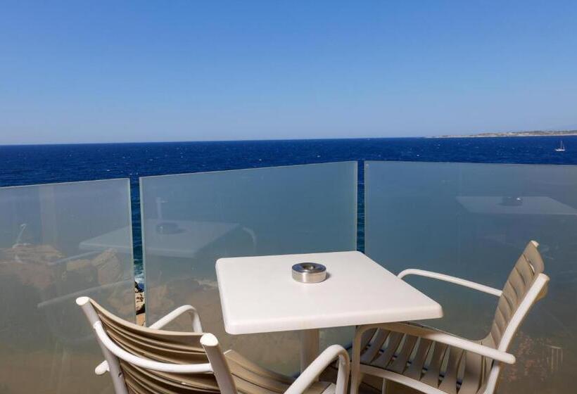 اتاق سوپریور با چشمانداز جانبی دریا, Saint Christophe