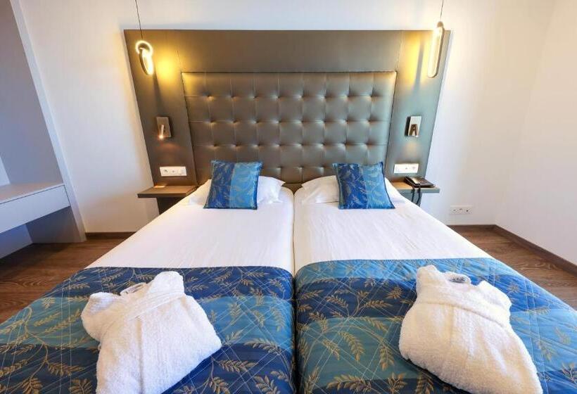 اتاق سوپریور با چشمانداز جانبی دریا, Saint Christophe