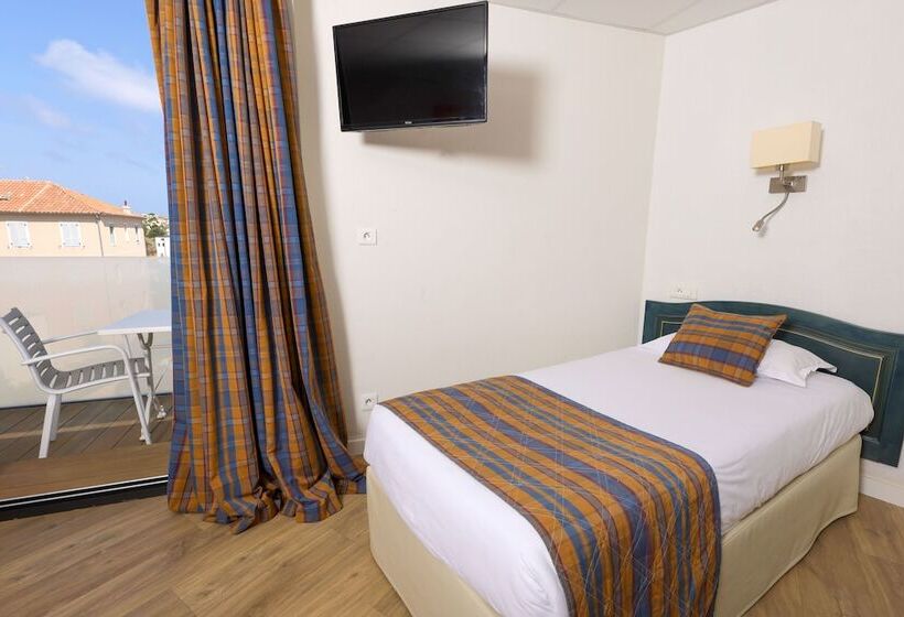 اتاق استاندارد سه نفره با چشمانداز کنار دریا, Saint Christophe