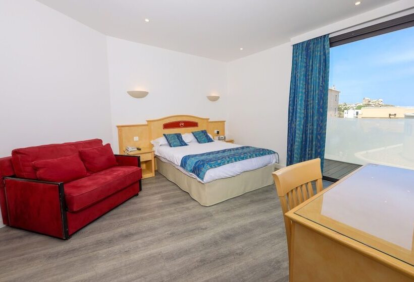 اتاق استاندارد چهارنفره با چشمانداز جانبی دریا, Saint Christophe