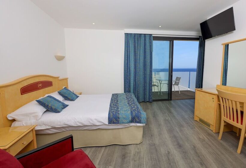 اتاق استاندارد چهارنفره با چشمانداز جانبی دریا, Saint Christophe