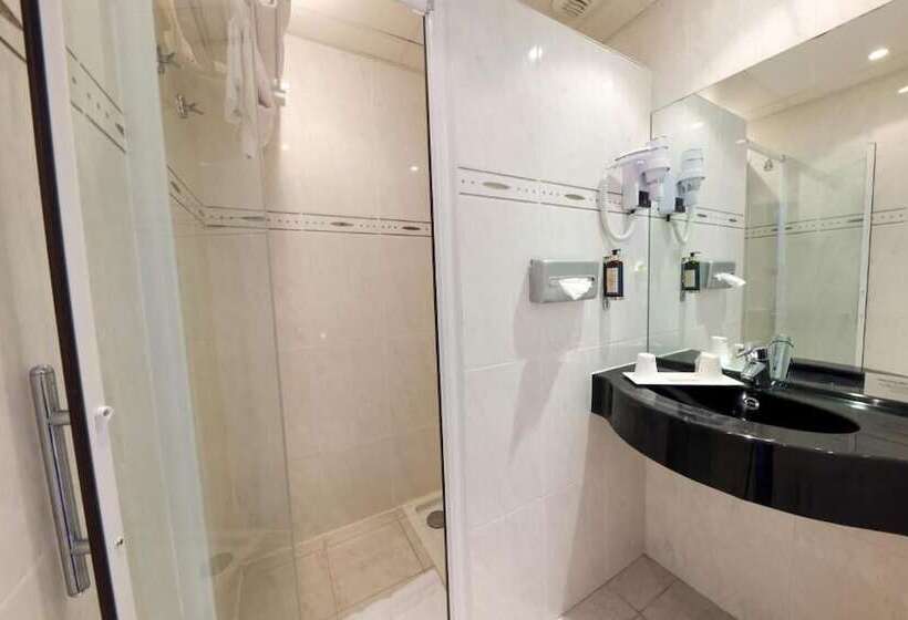 اتاق استاندارد با چشمانداز دریا, Saint Christophe