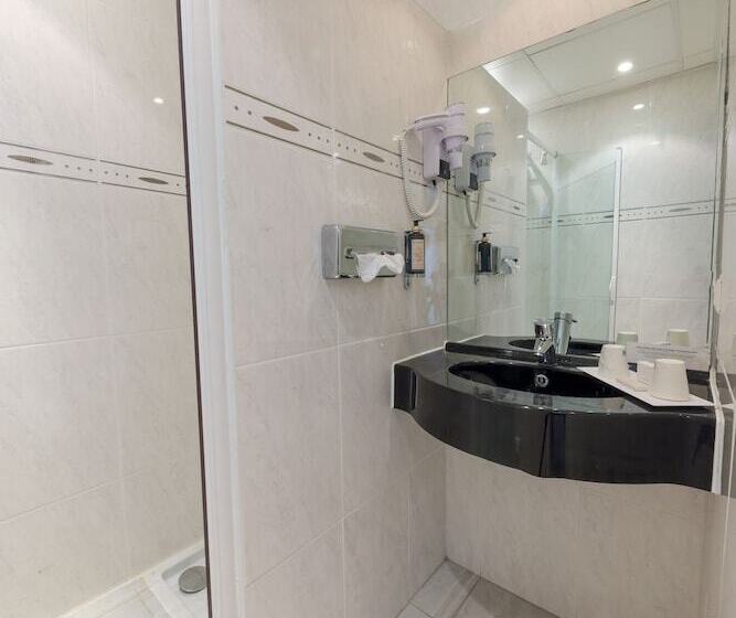 اتاق استاندارد سه نفره با چشمانداز کنار دریا, Saint Christophe