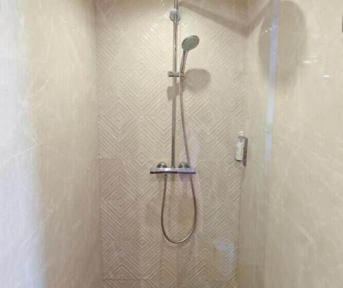 اتاق سوپریور با چشمانداز باغ, Saint Christophe