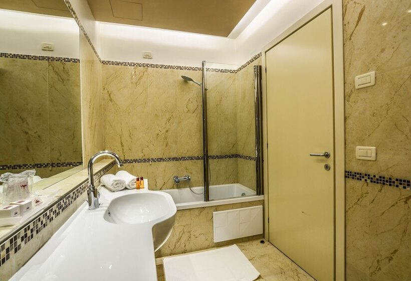 سوییت سوپریور, San Marco Palace